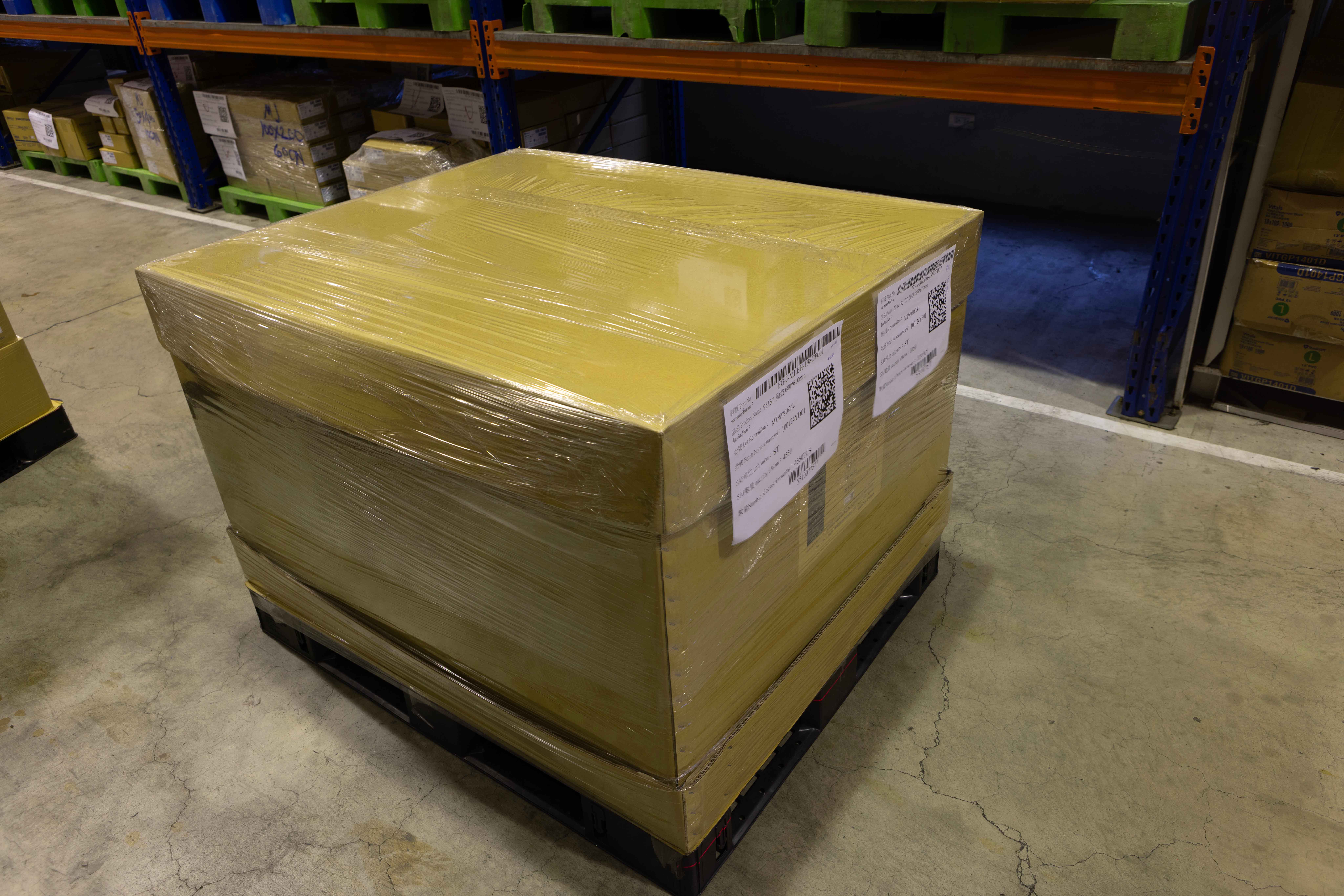 Bulky Pack - Stacked cartons covered with protective film